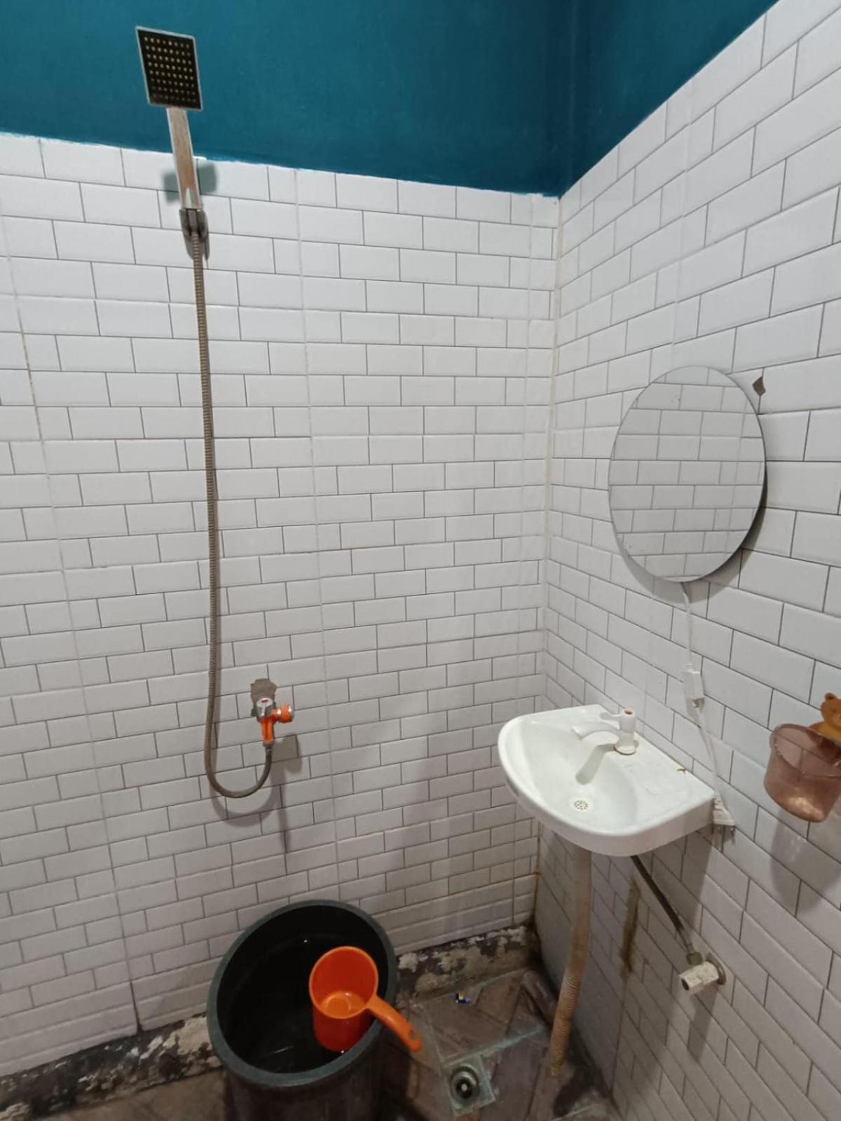 فندق Oyo Life 92977 Neba Kost Aesthetic Peladen المظهر الخارجي الصورة